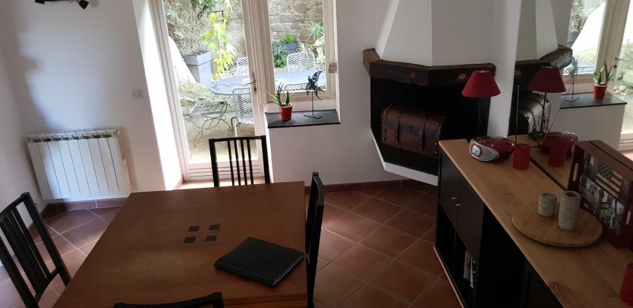 Les Chemins De La Cite Chambre Ou Appartement Carcassonne Exterior foto